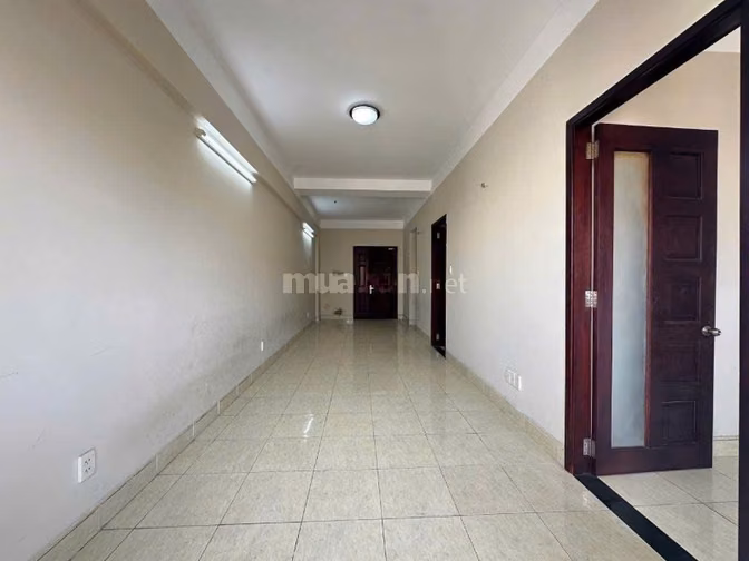 Cho thuê  C/c Bàu Cát 2,khu A, 3p ngủ, 2wc, tầng cao, 11tr/tháng