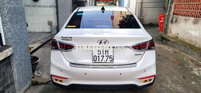 Hyundai Accent 2019 Tự động 35000 km Trắng