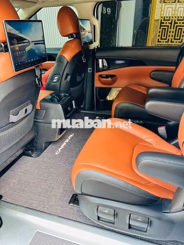 KIA Carnival Signature 2.2D 49000 km Trắng