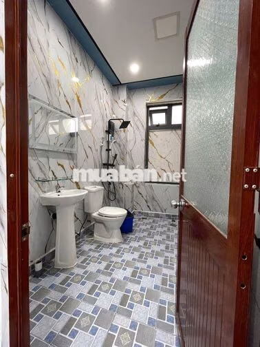 Căn hộ 50m2 full nội thất mặt đường lớn Lê Văn Quới thuận tiện