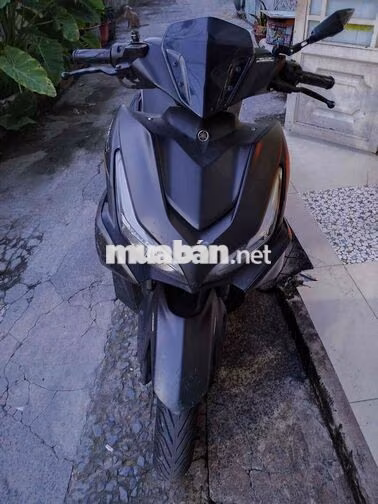 Yamaha NVX 155 30770 km Đen Vàng