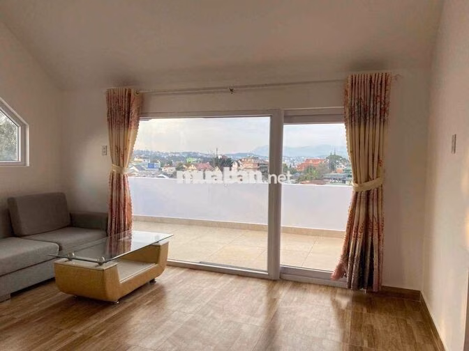 VILLA 9PN,FULL NỘI THẤT, SÂN OTO, TRUNG TÂM ĐÀ LẠT