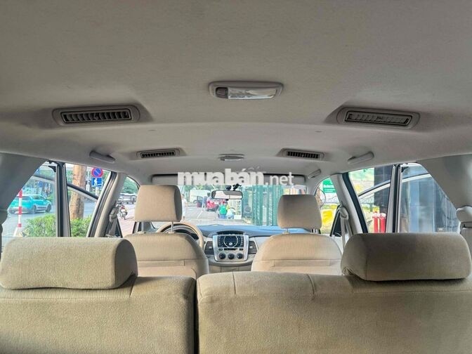 Toyota Innova 2.0 G 2014 Tự động Vàng cát