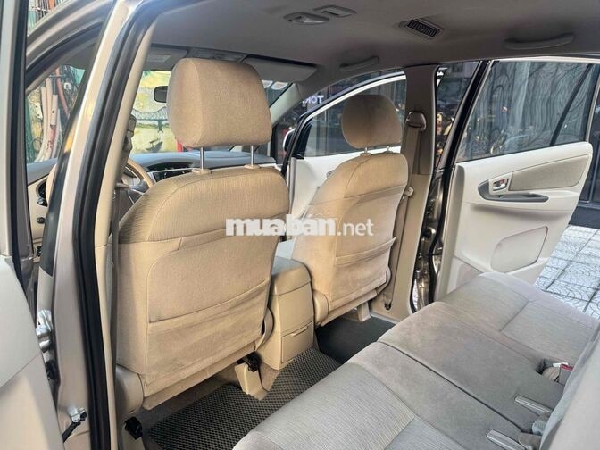 Toyota Innova 2.0 G 2014 Tự động Vàng cát