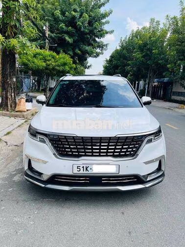 KIA Carnival Signature 2.2D 49000 km Trắng