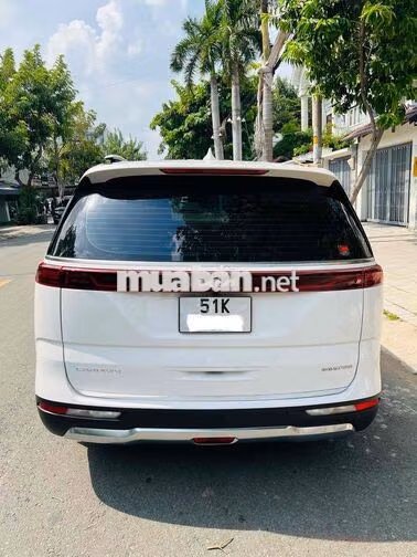 KIA Carnival Signature 2.2D 49000 km Trắng