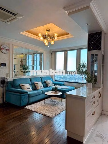 Bán căn hộ Central Garden, Quận 1, DT 80m2, 2PN, 2WC,