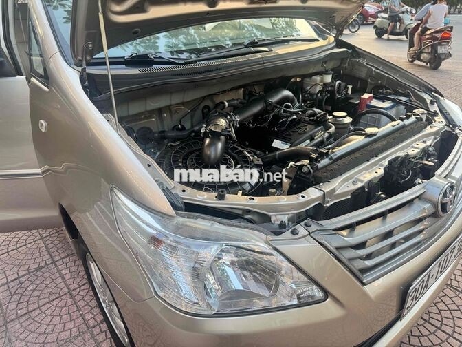 Toyota Innova 2.0 G 2014 Tự động Vàng cát
