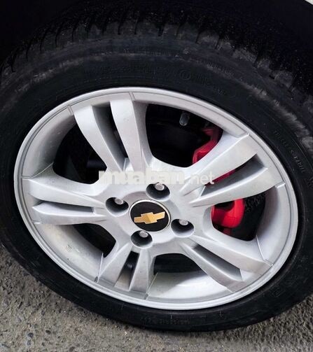 Bán xe Chevrolet Aveo mới keng