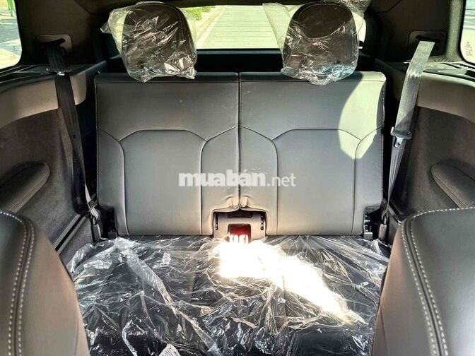 VinFast VF9 Plus 2024 Đen 6 chỗ 30000 km