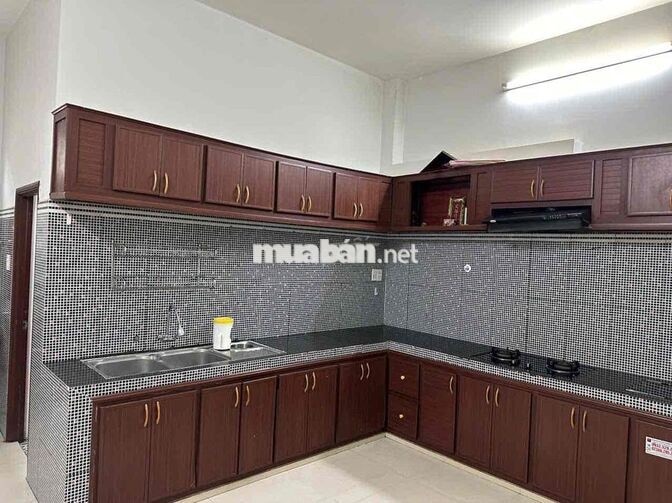 Nhà nguyên căn Hoà Xuân 14tr 4 phòng ngủ, mặt đường 7.5m