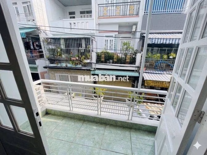 GIẢM 300TR-BÁN NHÀ 2 TẦNG-HẺM XE HƠI-5.6X10-TÂN THỚI HIỆP20-QUẬN 12.