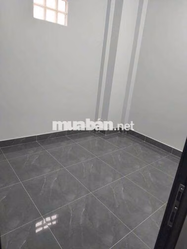 Cho thuê nhà nguyên căn hẻm Bùi Văn Ba 