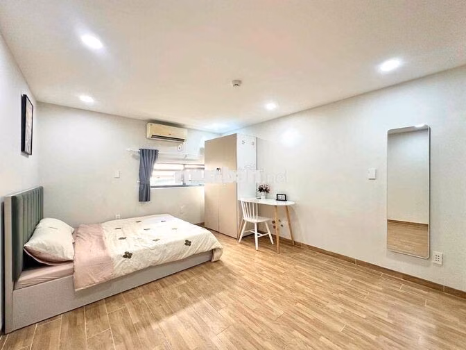 Studio Rộng 30m2, Cửa Sổ Lớn Siêu Thoáng, Ngay Phố Phan Xích Long