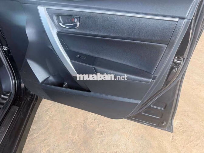 Toyota Altis 1.8G 2021 Đen Ghế da Tự động