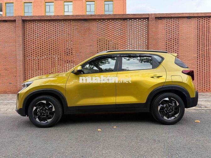 KIA Sonet 2025 1.5 Luxury Vàng 8000 km