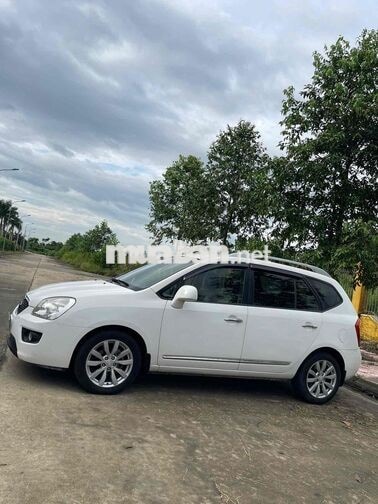 Kia Carens 2013 Trắng 7 chỗ Số sàn
