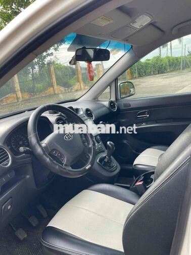 Kia Carens 2013 Trắng 7 chỗ Số sàn
