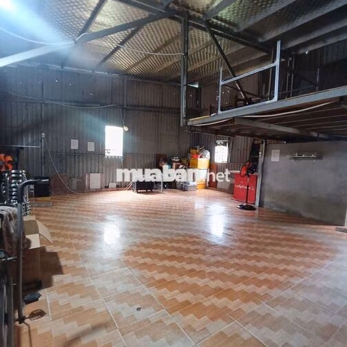 Nhà thuê 100m có nền gạch men Ấp 4 Đường võ văn vân Vĩnh Lộc b
