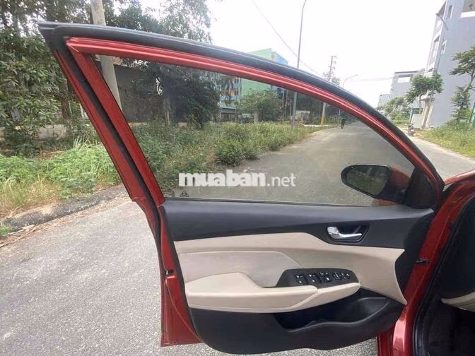 Hyundai Accent 2019 Tự động Xăng 80.000 km Đỏ