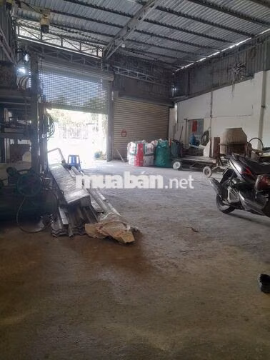 Cho thuê nhà MT QL55 trung tâm TT Long Điền để bán đồ chay