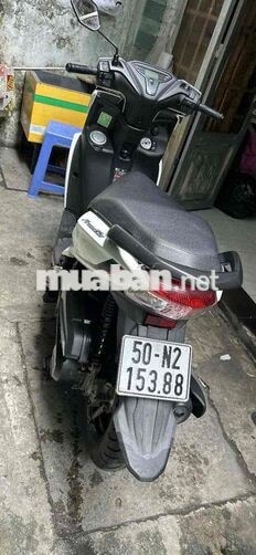 Yamaha Xe tay ga màu Trắng
