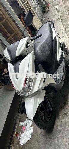 Yamaha Xe tay ga màu Trắng