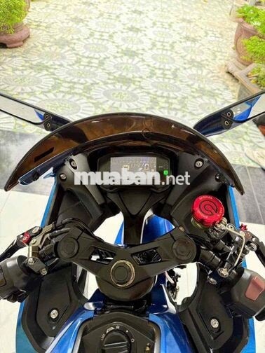 Suzuki GSX R150 2018 Xanh