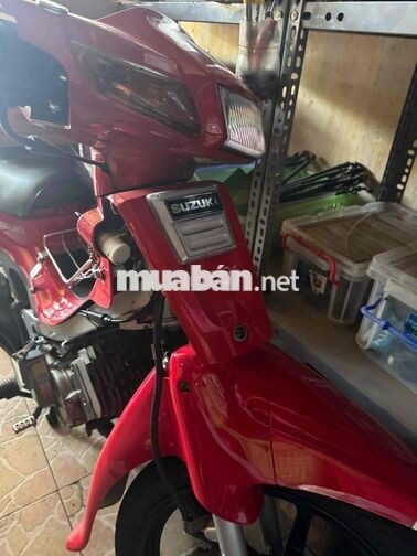 Suzuki RGV 120