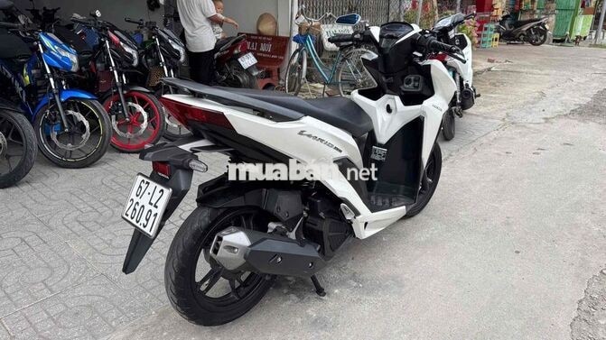 Vario 150 2019 Trắng đen. 26091 ( hỗ trợ góp )