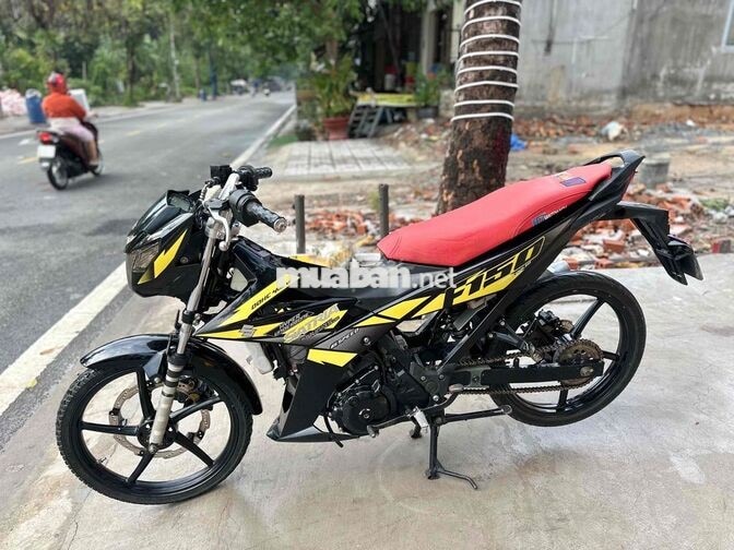 Suzuki Satria F150 219cc Đen, vàng