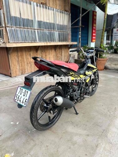 Suzuki Satria F150 219cc Đen, vàng