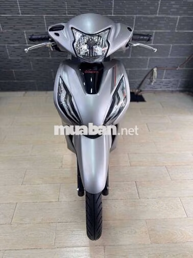 Honda Vision 2026 Bạc nhám 130 km
