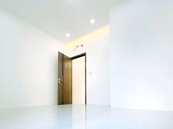 Nhà mới đẹp 1 lầu 3 phòng ngủ hẻm Hưng Phú, Phường Chánh Hưng