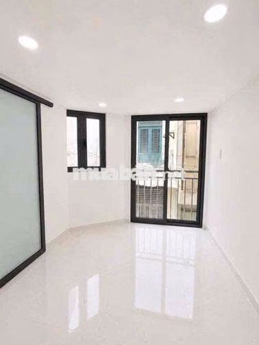 🏡🔥 NHÀ ĐẸP 3 TẤM ĐÚC – TÔN ĐẢN, P. VĨNH HỘI, QUẬN 4 – CHỈ 1,95 TỶ! 🔥🏡