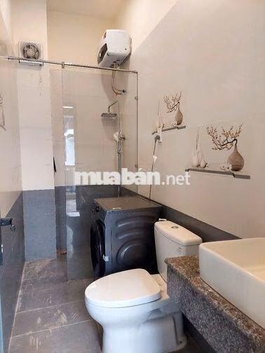 Cho thuê căn hộ 55m2 bao nguyên 1 tầng của tòa góc