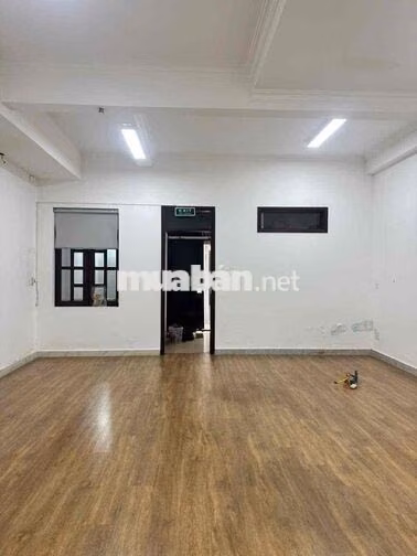 NHÀ 6 X 22, 3 LẦU MẶT TIỀN D1 KDC PHÚ HOÀ