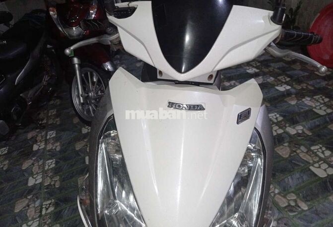 Honda Air Blade Trắng Việt Nam