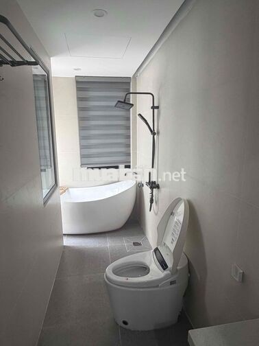 chính chủ cần bán nhanh căn nhà siêu mới siêu sịn