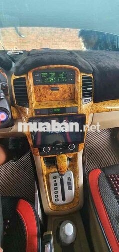 Chevrolet Captiva số tự động 7 chỗ Vàng cát