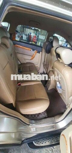 Chevrolet Captiva số tự động 7 chỗ Vàng cát