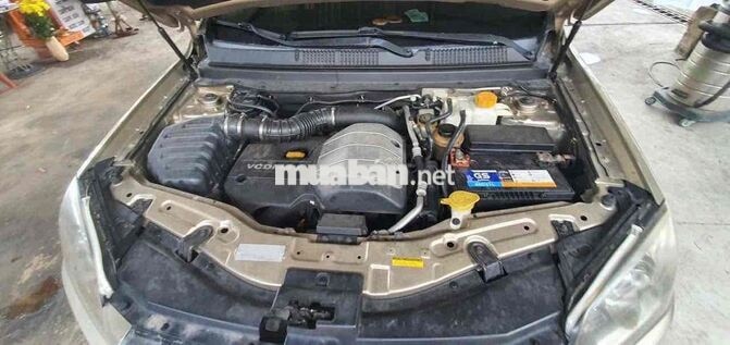 Chevrolet Captiva số tự động 7 chỗ Vàng cát