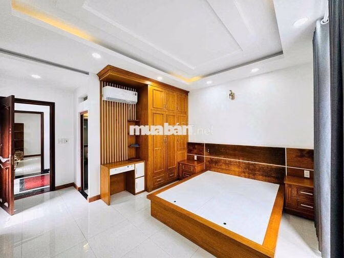 Cho Thuế Nhà Cuối Nguyễn Oanh ngay ngã tư ga kế gò vấp