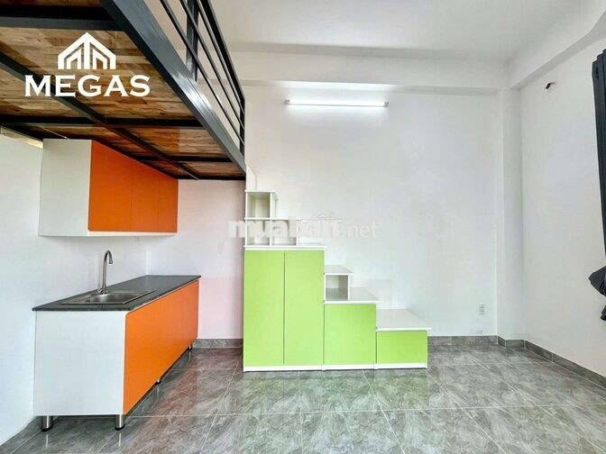 PHÒNG TRỌ CÓ GÁC BAN CÔNG NGAY CÔNG VIÊN LÀNG HOA, GIỮ PHÒNG ĐẾN T10