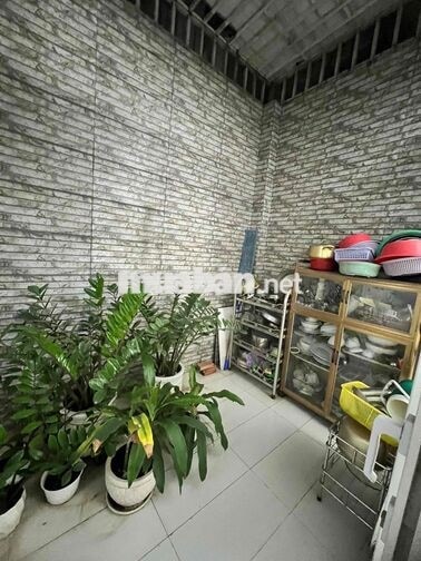 CHO THUÊ NHÀ 3 Tầng NGUYÊN CĂN 20 Tr