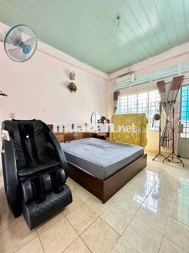Bán nhà đường 6m Tô Hiệu Tân Phú sát Đầm Sen - 4x17m BTCT 2 Tần