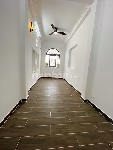 NHÀ MỚI HẺM 124 LÊ THỊ BẠCH CÁT, DT: 2.3x11m 3.5TẤM GIÁ: 4.5TỶ TL