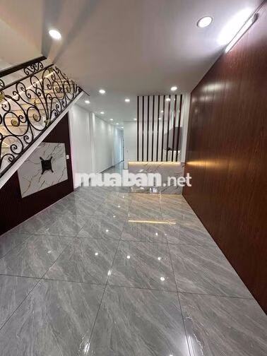 cần bán nhà mới 100% đã hoàn công