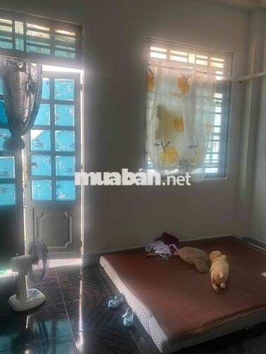 cần pasa gấp phòng có ban công siêu thoáng mát