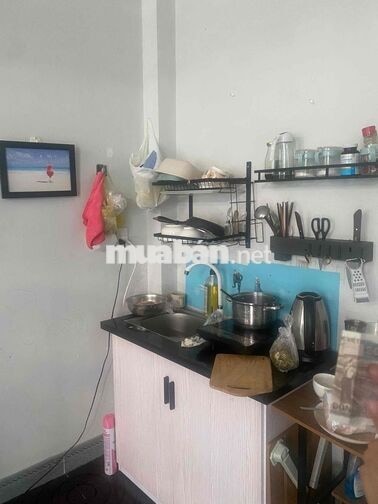 cần pasa gấp phòng có ban công siêu thoáng mát